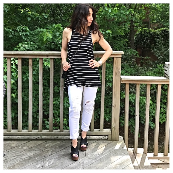 🆕 open back striped tank - Picture 1 of 5